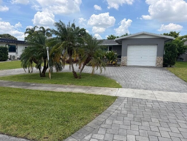Photo - 9100 NW 19th St
