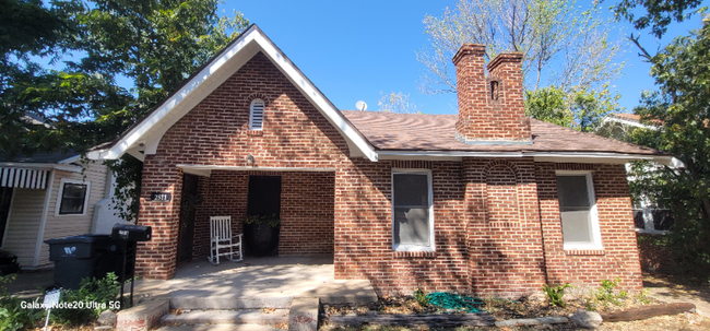 Building Photo - 2511 Parrott Ave Rental