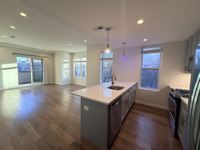 Photo - 1500 N American St Unit A