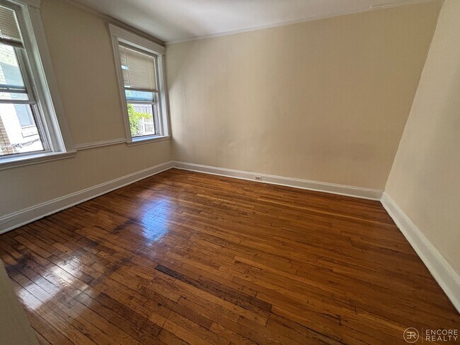 Building Photo - 360 Riverway
