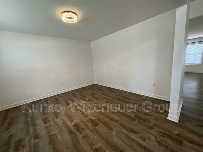 Photo - 2621 Greystone Estates Pkwy