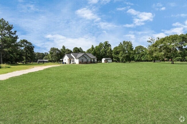 Building Photo - 1924 Stringtown Rd Rental
