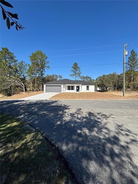 Photo - 2349 W Oakland Ln