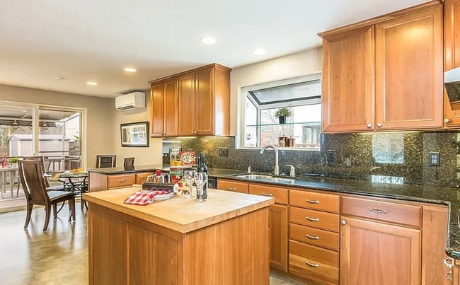 Photo - Remodeled 3BR Home Near DT Seattle – A/C, ...
