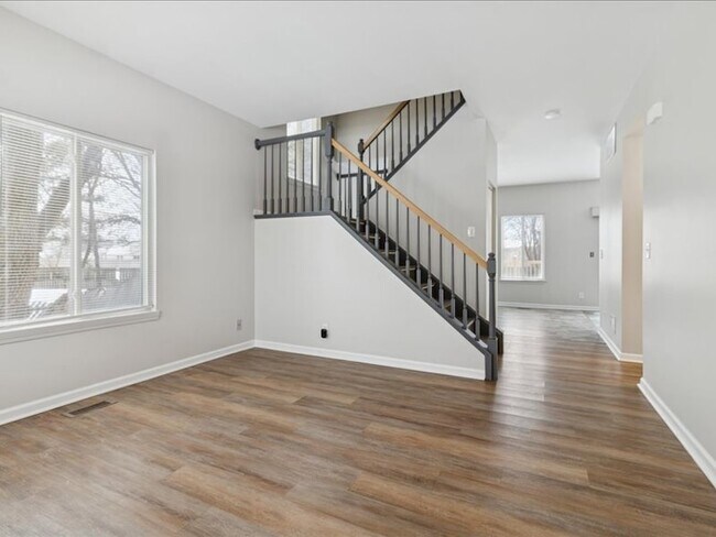 Photo - 14228 S Napa Cir