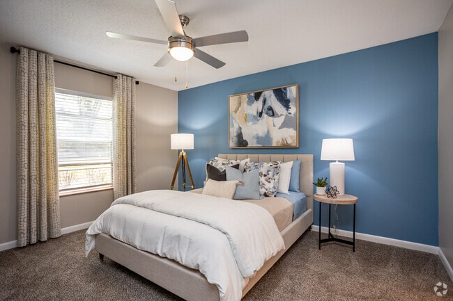 2BR, 2BA - 1,078SF - Primary Bedroom