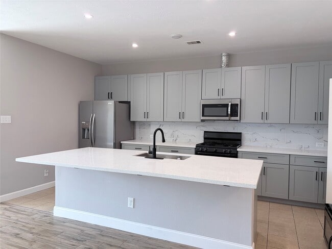 Photo - 10910 Woodwind Shadows Dr