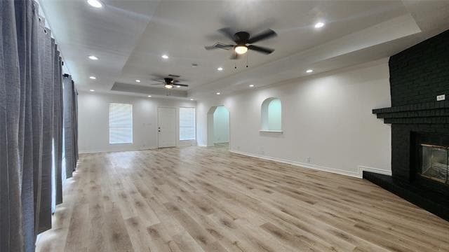 Building Photo - 1423 Main St Rental