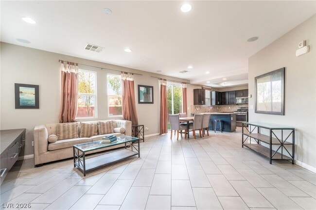 Photo - 5677 Sleeping Creek St