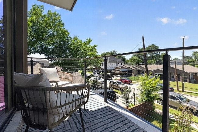 Photo - 1704 McBroom St