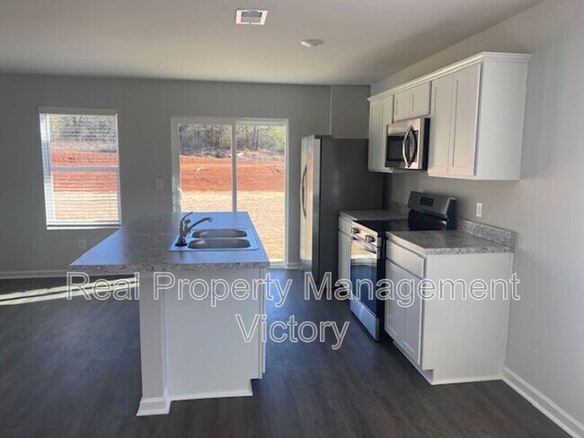 Photo - 110 Marina Dr