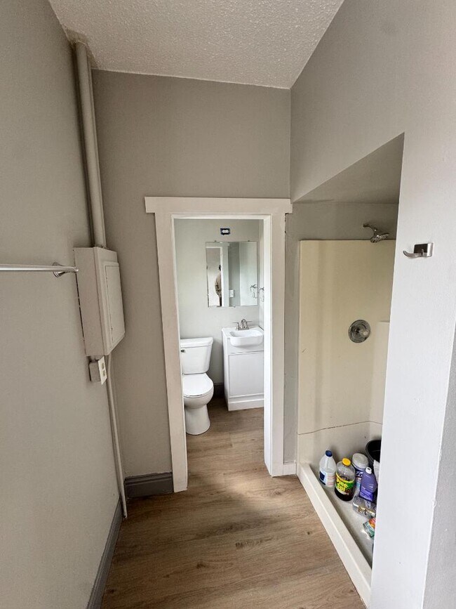 Photo - 1002 Mason St