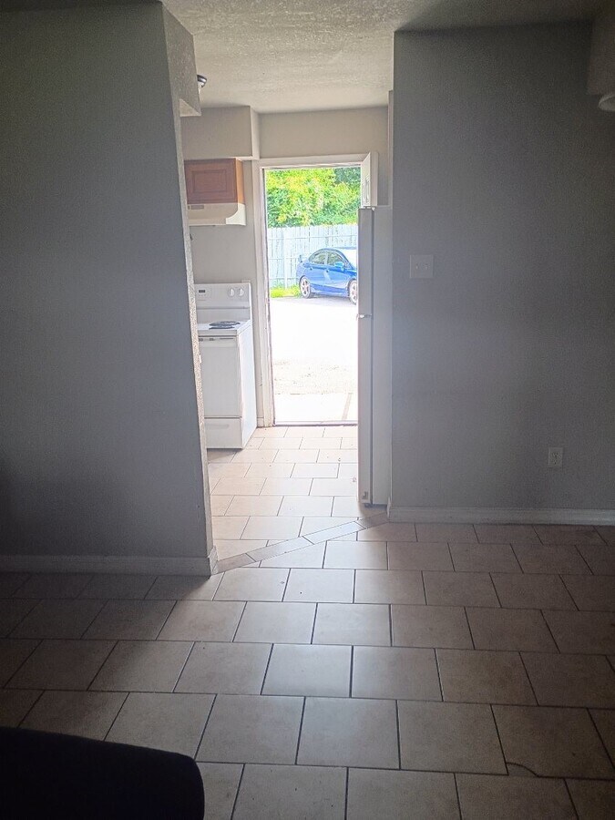 Photo - 7201 Hallshire Dr Unidad 133