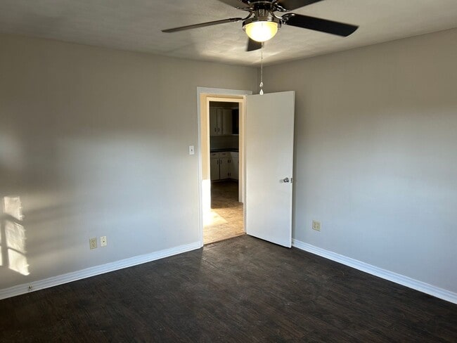 Photo - Rollins Dr 106/108 (duplex) Unidad 106 Rollins Dr