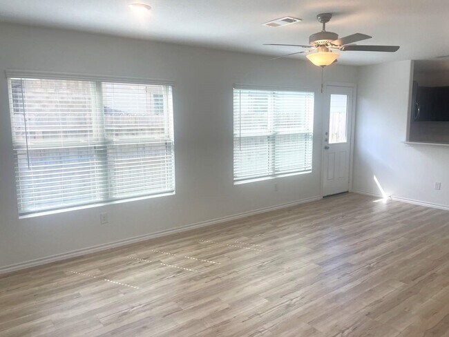 Photo - 22327 San Damiano St