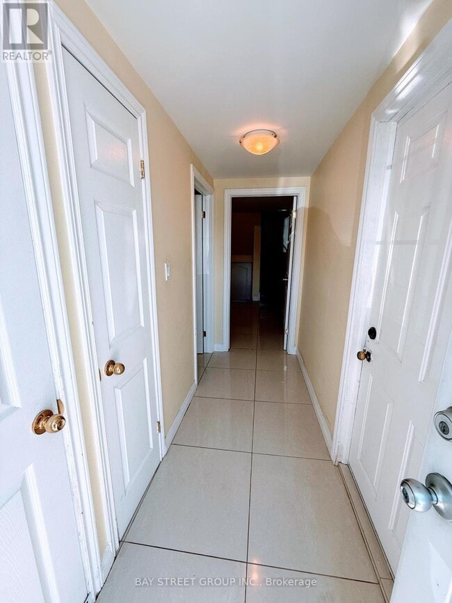 Photo - 489 Fergo Ave