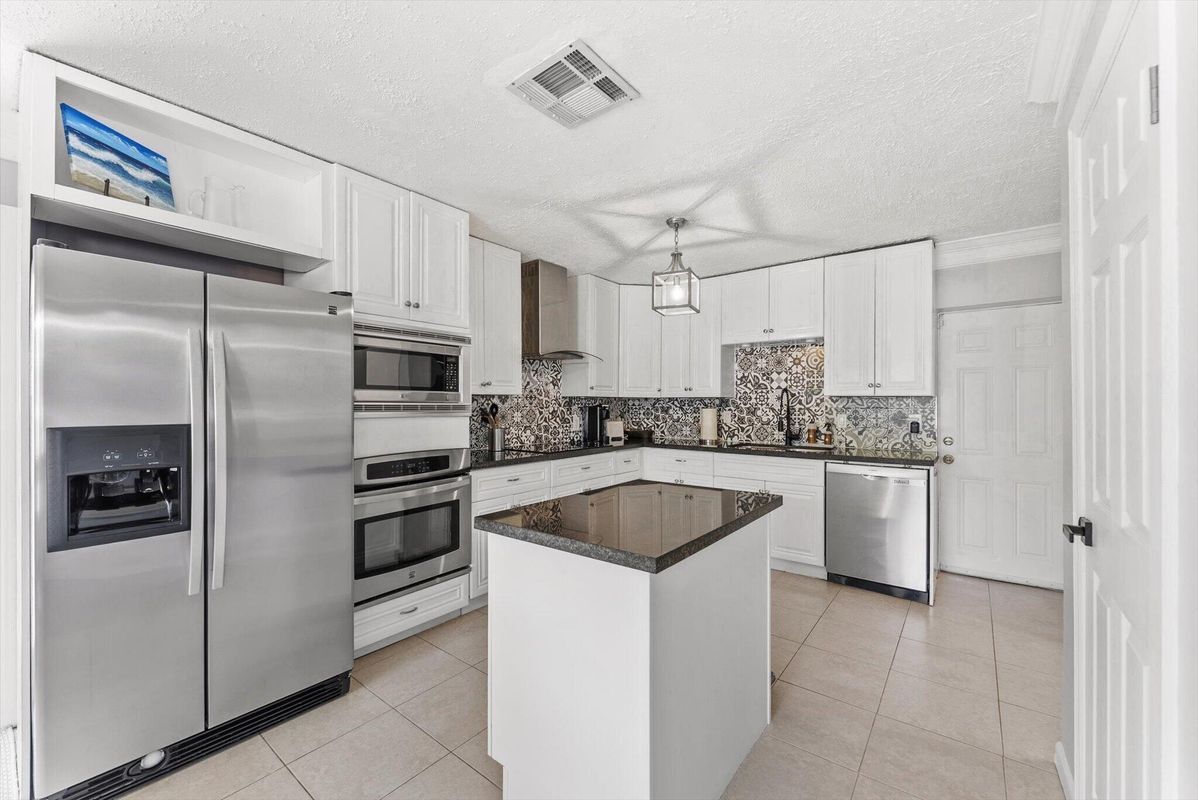 Photo - 418 N Palmway