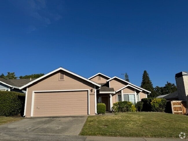 Building Photo - Rocklin home close to shopping
