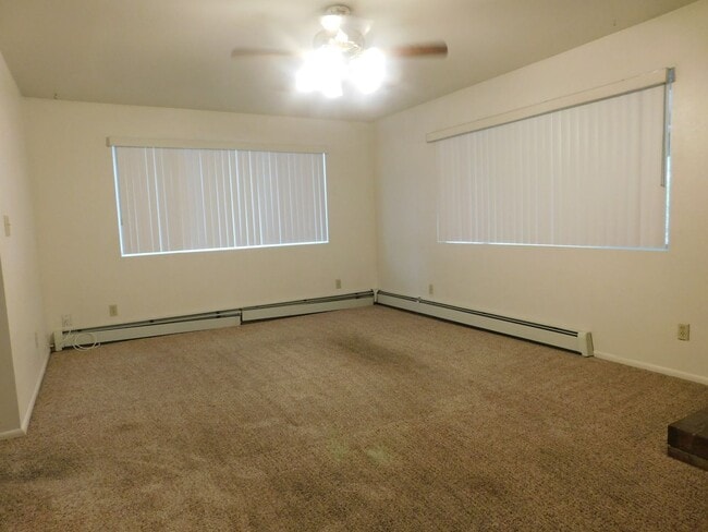 Photo - 402 Dressell Dr Unit A