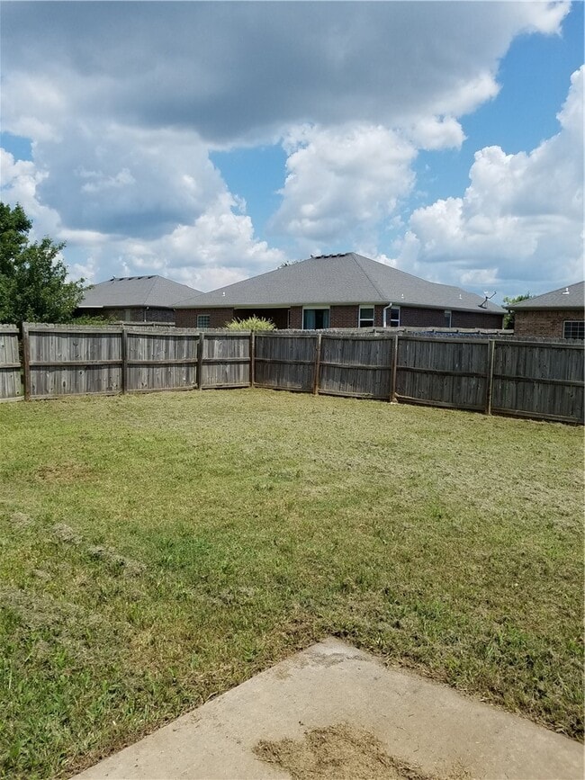 Photo - 1905 SW Elington St