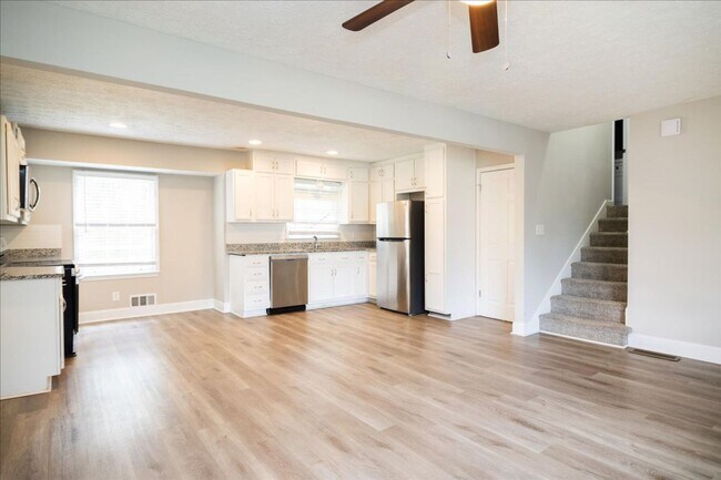 Photo - 3/2 Home in Cul-De-Sac w/ 2 Car Garage and Large Bonus Room