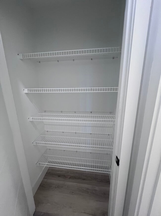 175 NW 31st St Unit C2