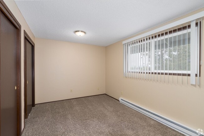 WillowWood Village Apts