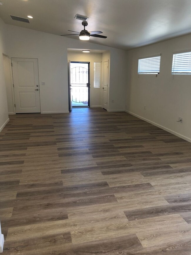 Photo - 2405 South Dr