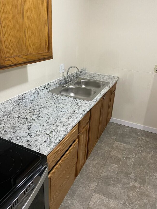 Photo - 648 Palisades Dr