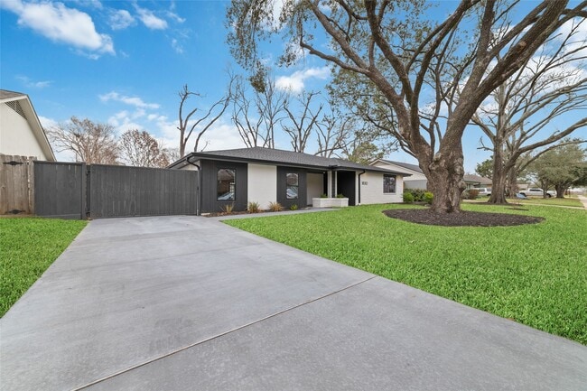 Photo - 1830 Locksford St