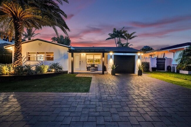 Photo - 913 S Lakeside Pl
