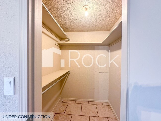 Photo - 7024-26 Woodlake Duplex Unidad 7024 Woodlake Dr