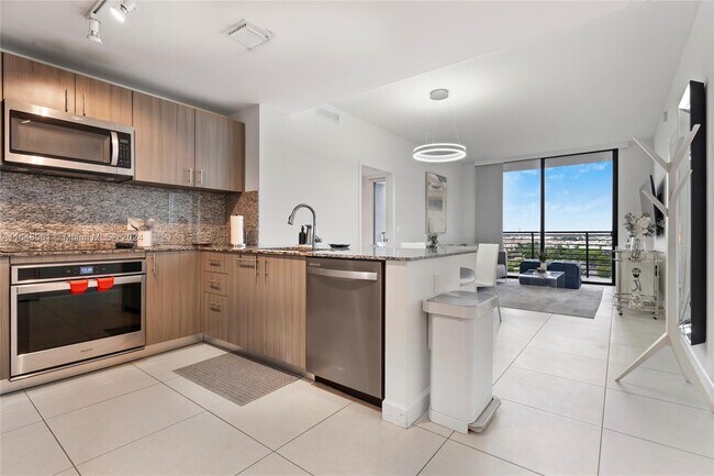 Photo - 5350 NW 84th Ave Unit 909