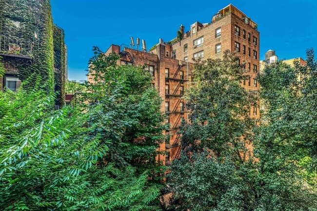 Photo - 310 W 56th St