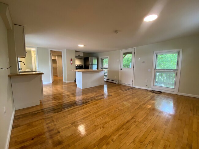 Photo - 106 Chapman St Unit 2a