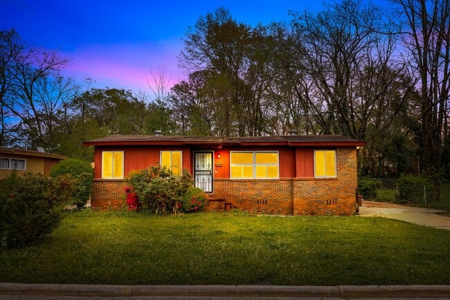 Charming 3 Bedroom, 2 Bathroom house - Charming 3 Bedroom, 2 Bathroom house
