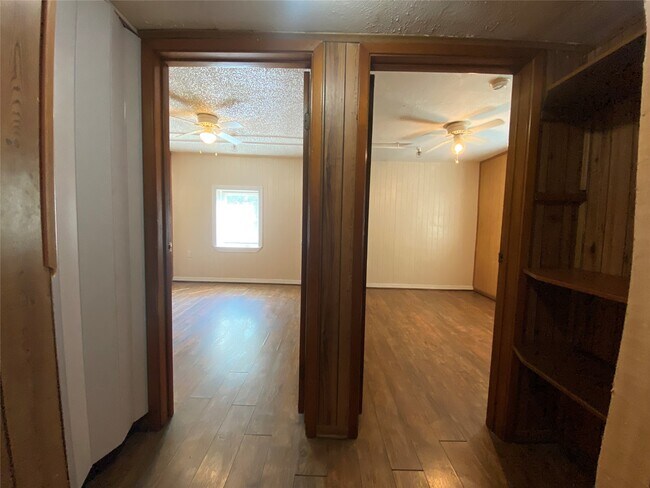 Photo - 519 10th Ave N