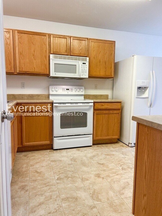 Photo - 8215 Silver Glen Dr