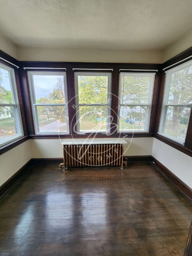 Photo - "Cozy Studio Living includes utilities! Unit 4F