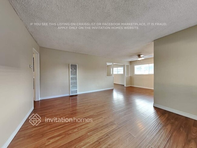 Photo - 206 E 185th St