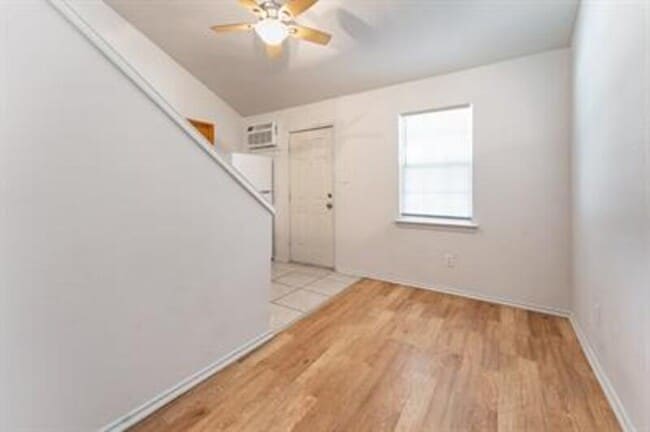 Photo - 720 Pritchett Ln