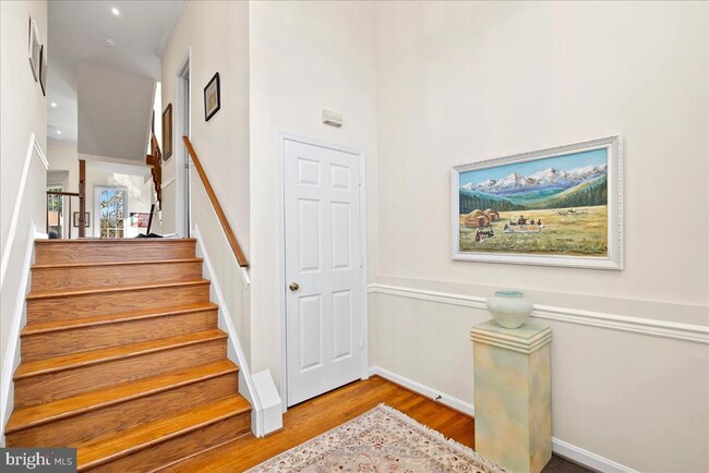 Photo - 2071 Van Tuyl Pl