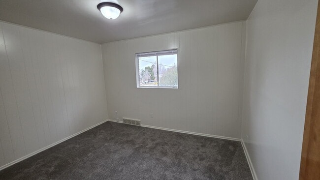 Photo - 1060 36th St