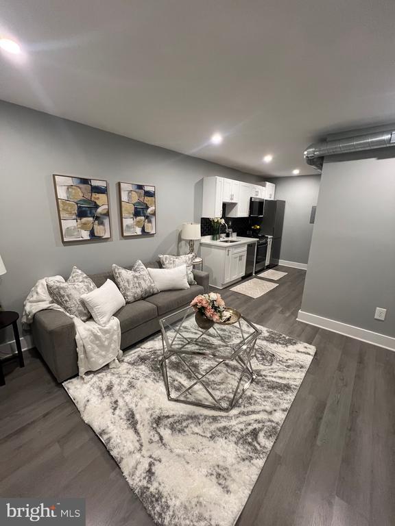 Photo - 517 7th St NE Unit 2