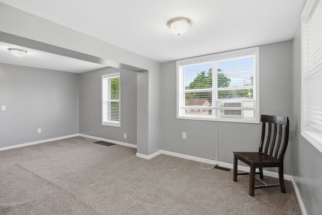 Photo - 23060 Bernard St Unit LWR