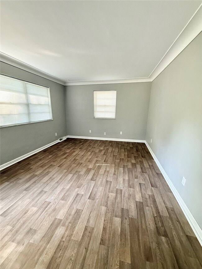 Photo - 120 Dean Ave