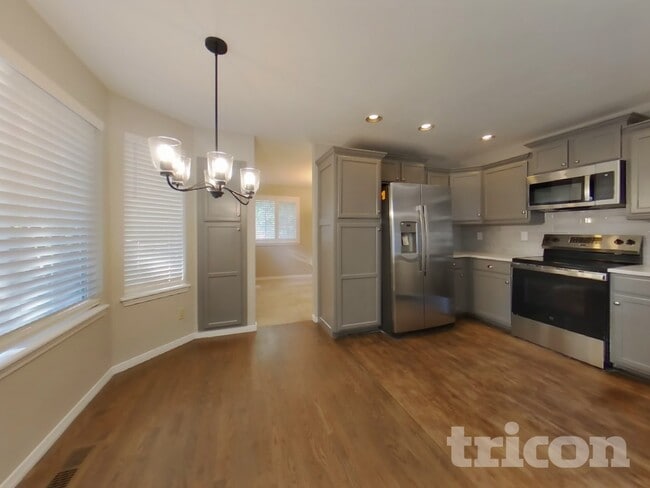 Photo - 5740 S Jellison St