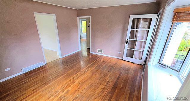 Photo - 916 Custer Ave