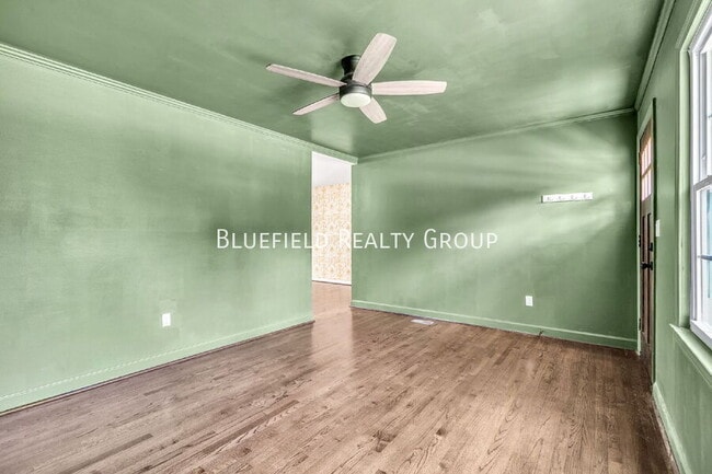 Photo - 603 Creighton Dr