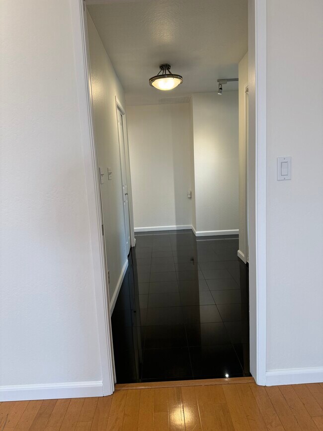 Photo - 5124 Selinda Way